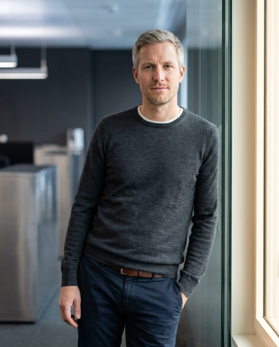 Tobias Brunner, Corporate Associate